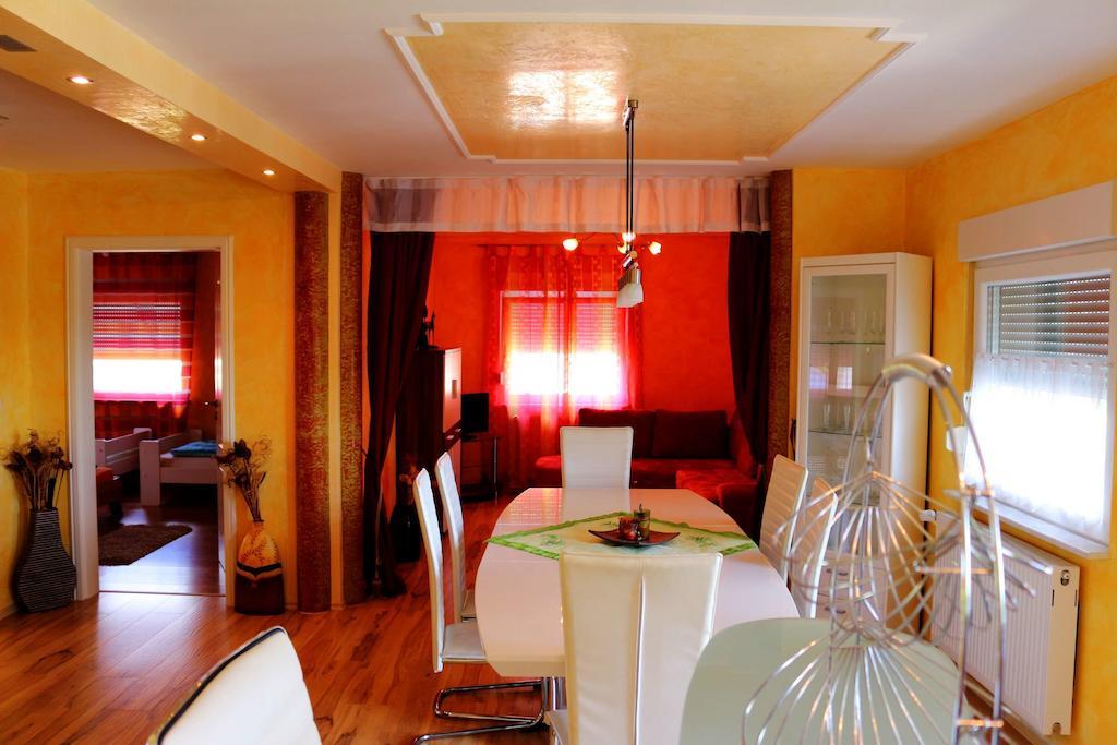 Apartment Euro As Kappel-Grafenhausen Δωμάτιο φωτογραφία