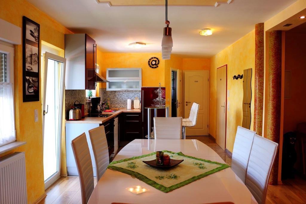 Apartment Euro As Kappel-Grafenhausen Δωμάτιο φωτογραφία